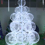 Светодиодная конструкция "Дерево из шаров"